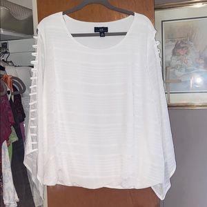 white blouse open sleeves